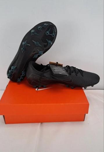 Chaussures de football Nike Zoom Vapor 16 Academy AG 44.5 beschikbaar voor biedingen
