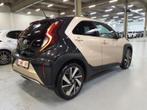Toyota Aygo X X envy, Automaat, 72 pk, Beige, 5 deurs
