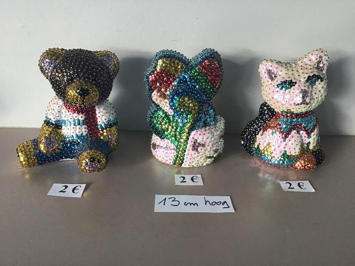 diverse kerst versieringen aan 2 euro, Diversen, Kerst, Zo goed als nieuw, Ophalen of Verzenden