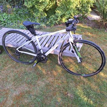 Koersfiets specialized beschikbaar voor biedingen