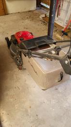 Grasmachine, Tuin en Terras, Ophalen, Zo goed als nieuw, Benzine-grasmaaier, Honda