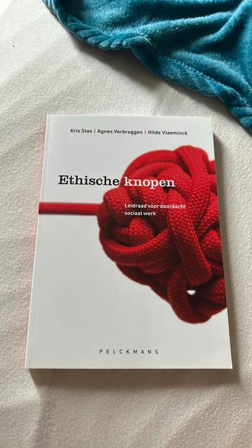 Agnes Verbruggen - Ethische knopen beschikbaar voor biedingen