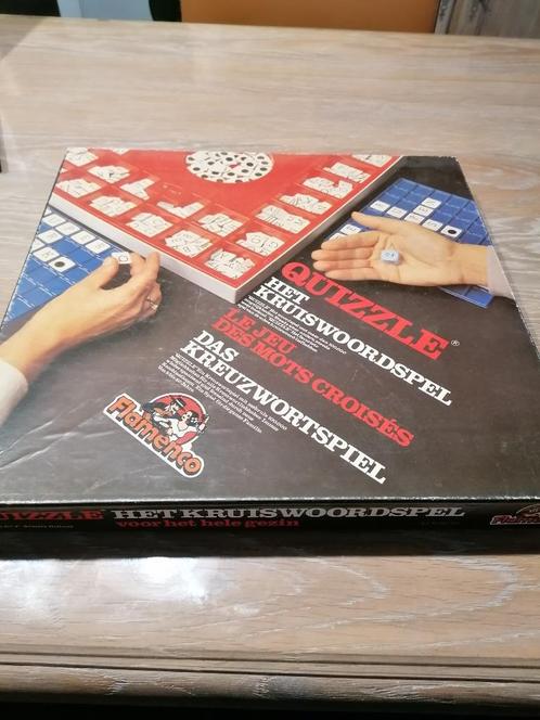 Quizzle: Het kruiswoordspel, Hobby en Vrije tijd, Gezelschapsspellen | Overige, Gebruikt, Ophalen of Verzenden