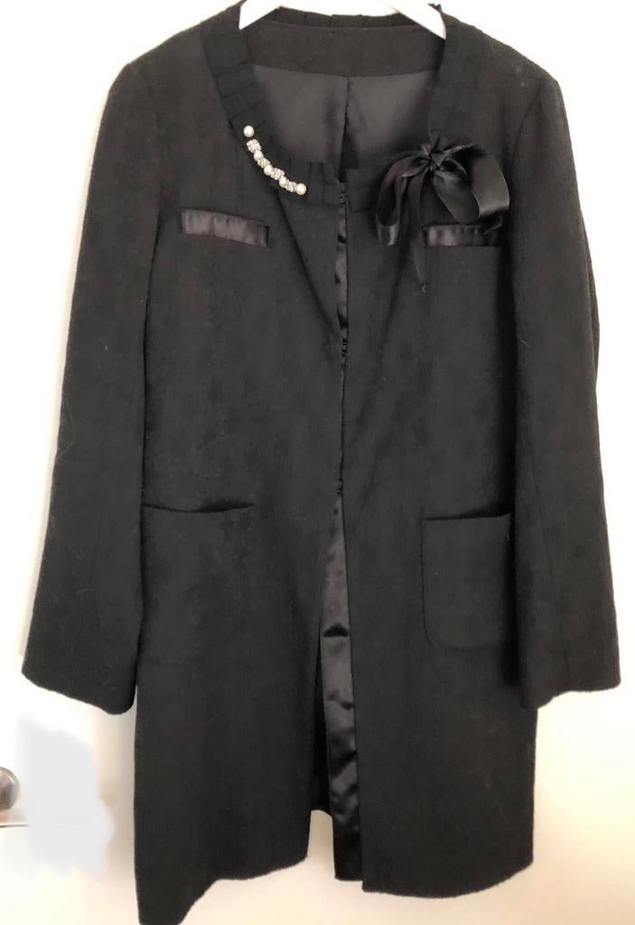 Zeer mooie zwarte designerjas T40. Gloednieuw., Kleding | Dames, Jasjes, Kostuums en Pakken, Nieuw, Kostuum of Pak, Maat 38/40 (M)