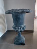 Tuinvaas in gietijzer- kelkvorm, Tuin en Terras, Tuinvazen, Ophalen