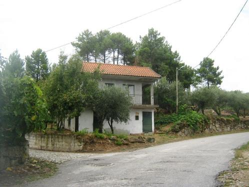 Maisonnette a finir,nord du Portugal, Immo, Étranger, Portugal, Maison d'habitation, Village