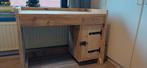 Steigerhouten bureau, Ophalen, Bureau