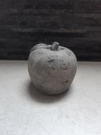 Kleine grijze decoratieve appel in natuursteen, Huis en Inrichting, Ophalen of Verzenden, Zo goed als nieuw