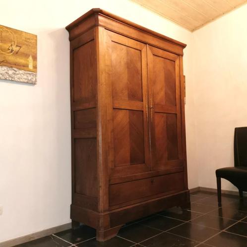antieke Luxemburgse Louis Philippe linnenkast in eik H 223, Antiek en Kunst, Antiek | Meubels | Kasten, Ophalen
