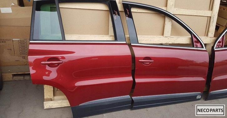 VW TIGUAN 5N0 DEUR DEUREN PORTIER PORTIEREN L/R KLEUR LA3T, Auto-onderdelen, Carrosserie, Spatbord, Volkswagen, Gebruikt, Ophalen of Verzenden