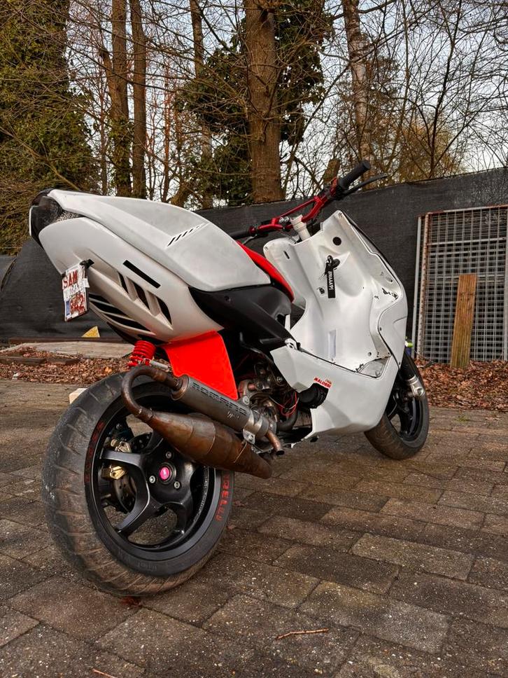 Yamaha aerox, Fietsen en Brommers, Brommers | Derbi, Gebruikt, Ophalen