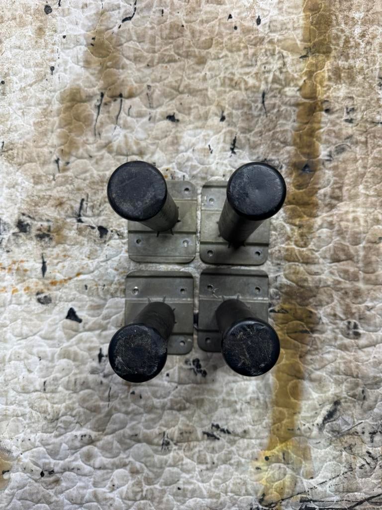 4 verstelbare pootjes voor Pastoe meubel, Enlèvement ou Envoi