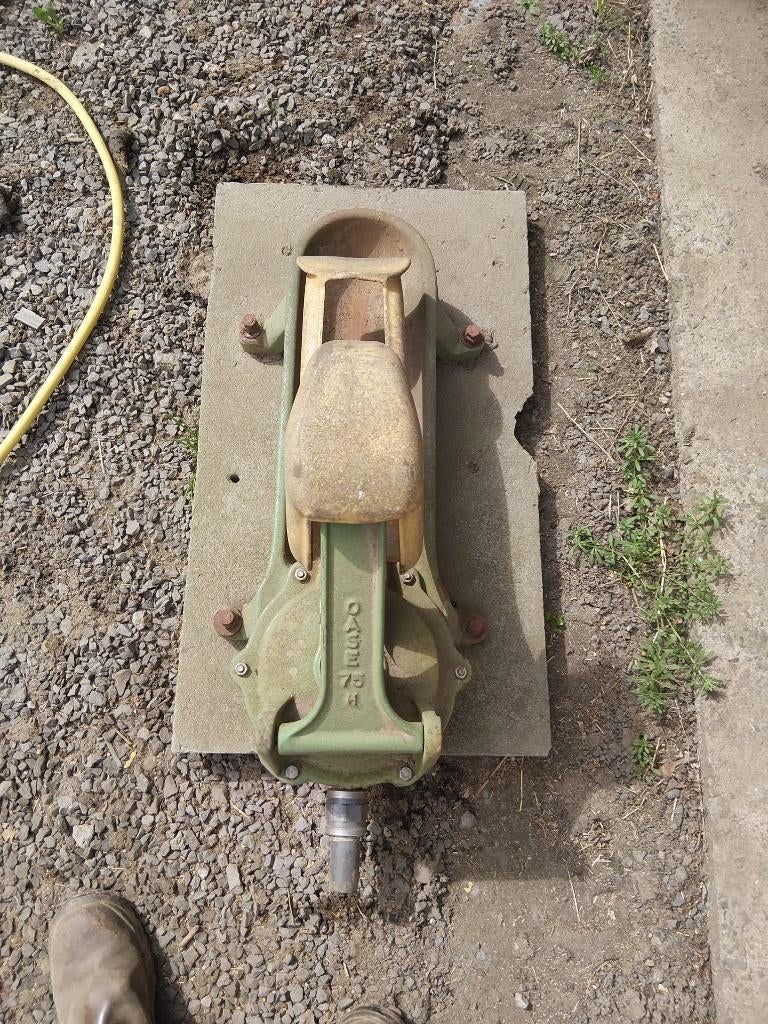 Weidepomp Oase 75 H, Ophalen, Gebruikt