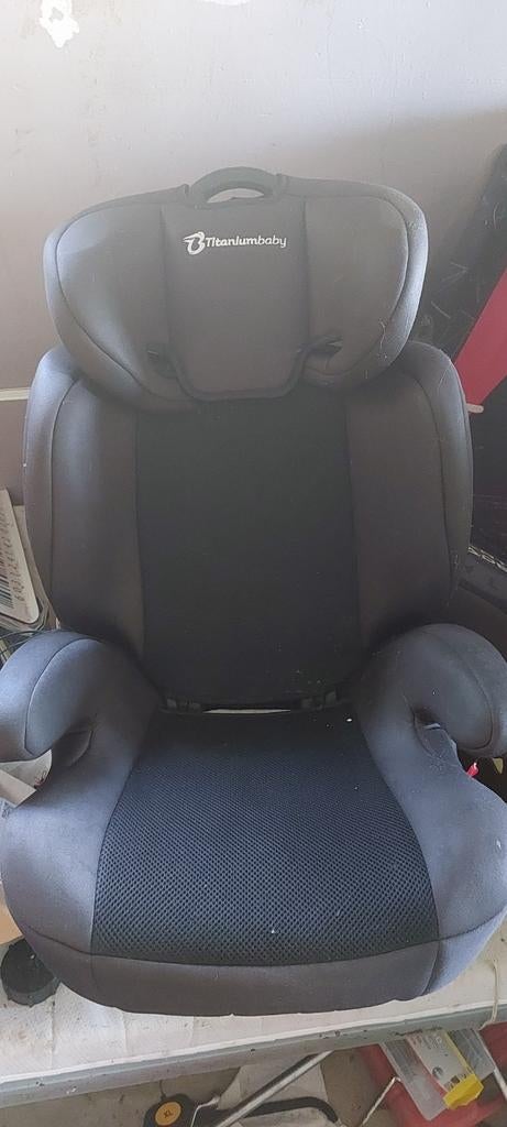 Autostoel TitaniumBaby, Kinderen en Baby's, Afneembare rugleuning, Zo goed als nieuw, 9 t/m 36 kg, Isofix