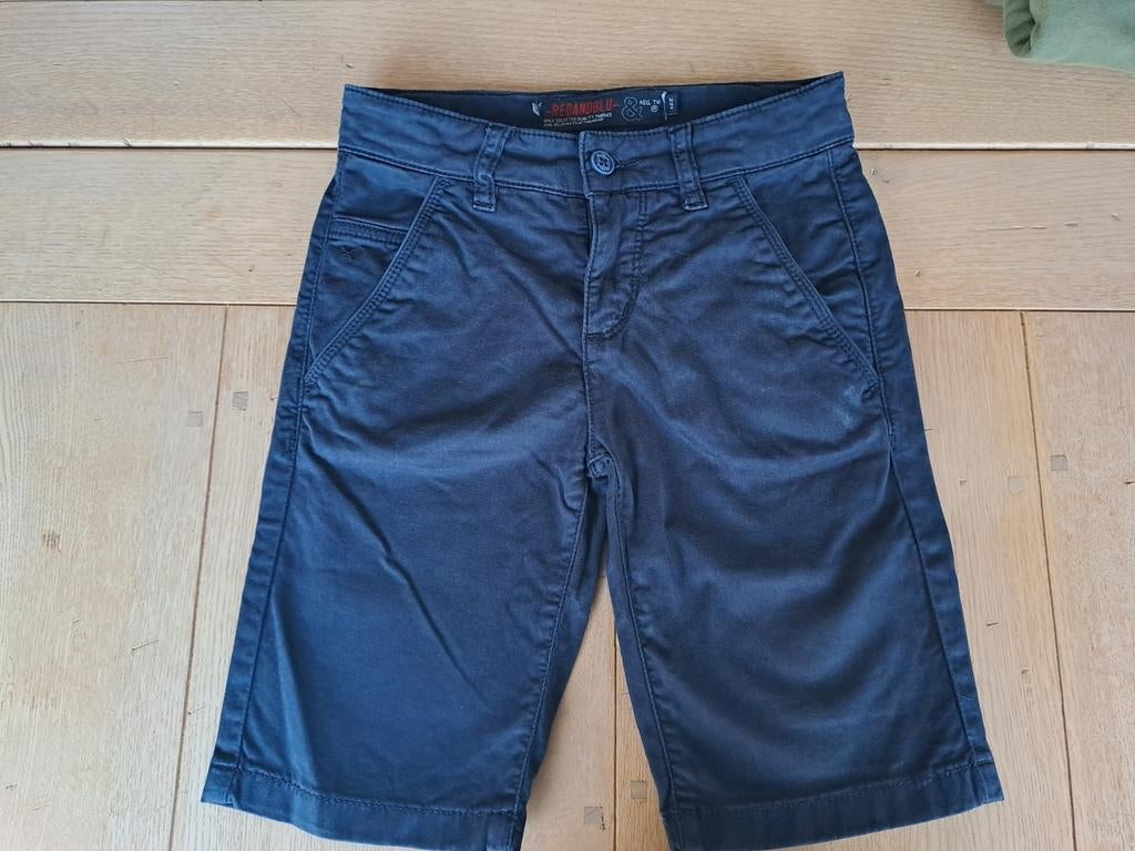 Short RedandBlu maat 122 tailleert smal, Kinderen en Baby's, Broek, Ophalen of Verzenden, Zo goed als nieuw, Red&blu