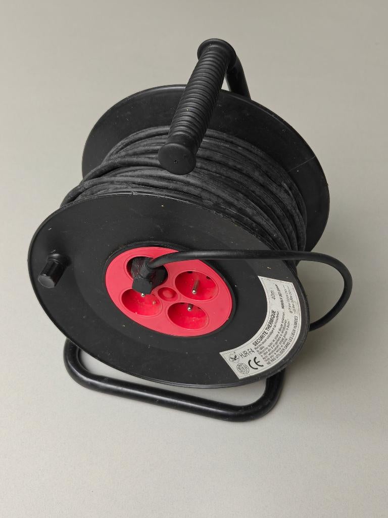 Heavy Duty Kabelhaspel - 40m - 4 Stopcontacten - Thermische, Ophalen, Gebruikt