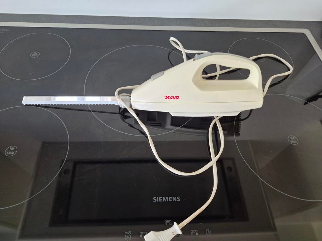 Nova kn-100 elektrisch mes, Ophalen