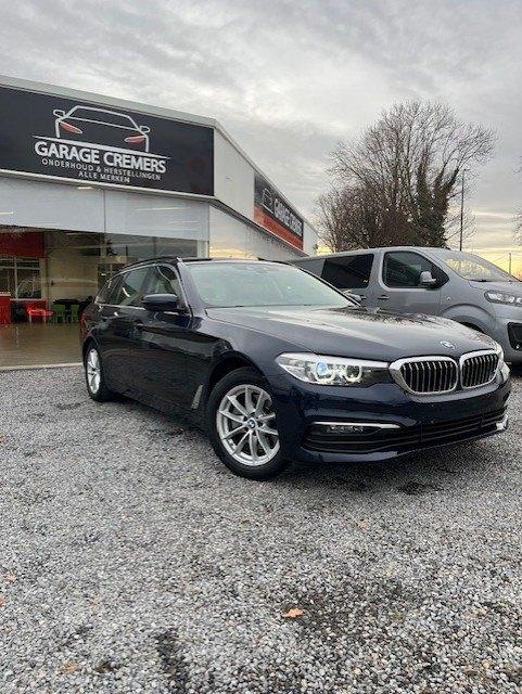1 Jaar garantie BMW 518 Touring Diesel Automaat, Auto's, Achterwielaandrijving, 4 cilinders, Blauw, Leder