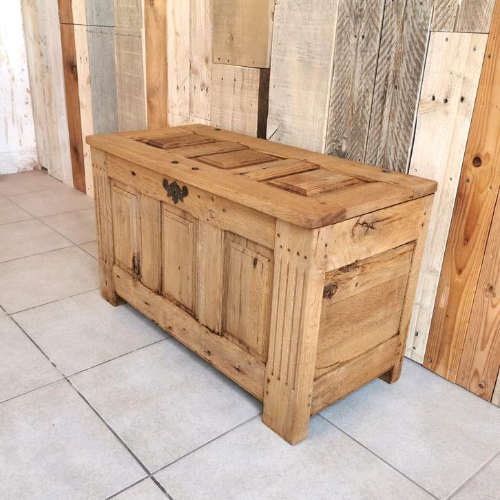 boîte à couvertures en chêne ancien/table basse 88x42 H 53, Antiquités & Art, Curiosités & Brocante, Enlèvement