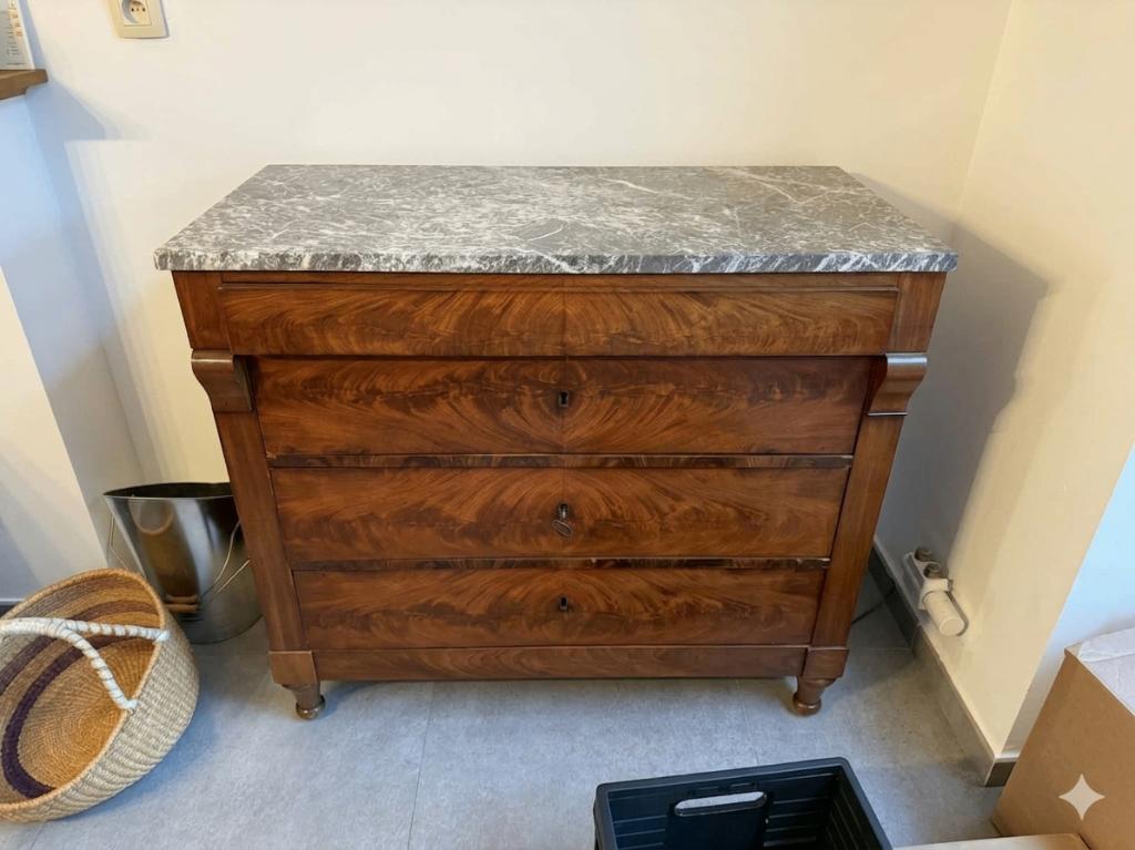 Commode d'époque Louis-Philippe avec marbre, Enlèvement