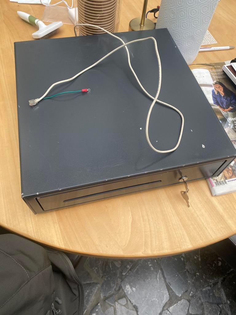 Quorion QT 10, Zakelijke goederen, Ophalen