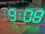 Grote klok uurwerk wekker Alarm Clock Alarm 3D LED, Elektronische apparatuur, Wekkers, Ophalen of Verzenden, Nieuw, Digitaal
