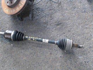 Cardan gauche Opel Corsa D 1.2i 63kw 2011-2015 LP/15341, Autos : Pièces & Accessoires, Freins & Transmission, Opel, Utilisé, Enlèvement