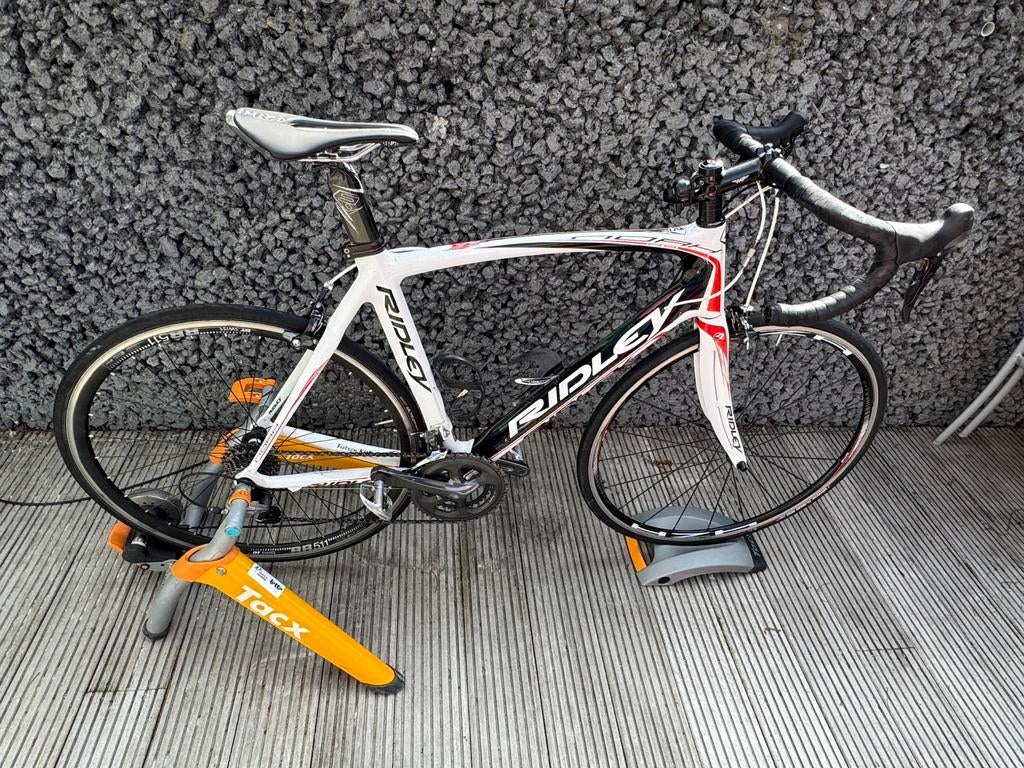 Koersfiets, Fietsen en Brommers, Ophalen, Zo goed als nieuw