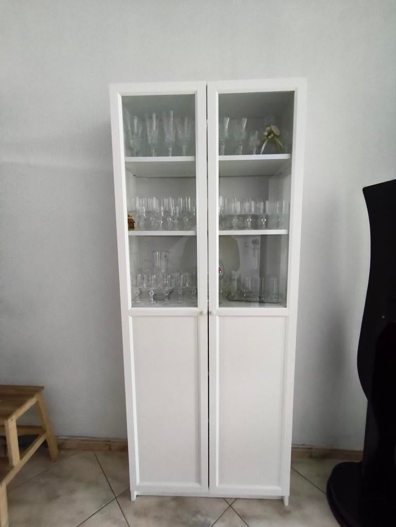 Vitrine  + table a rallonge, Enlèvement