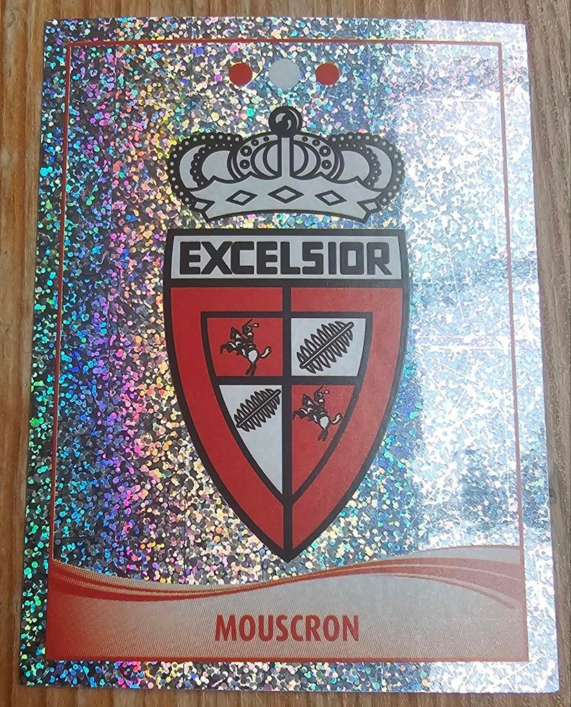Panini Football 2010 #291 Badge Mouscron Voetbal!, Hobby en Vrije tijd, Stickers en Plaatjes, Zo goed als nieuw, Sticker, Ophalen of Verzenden
