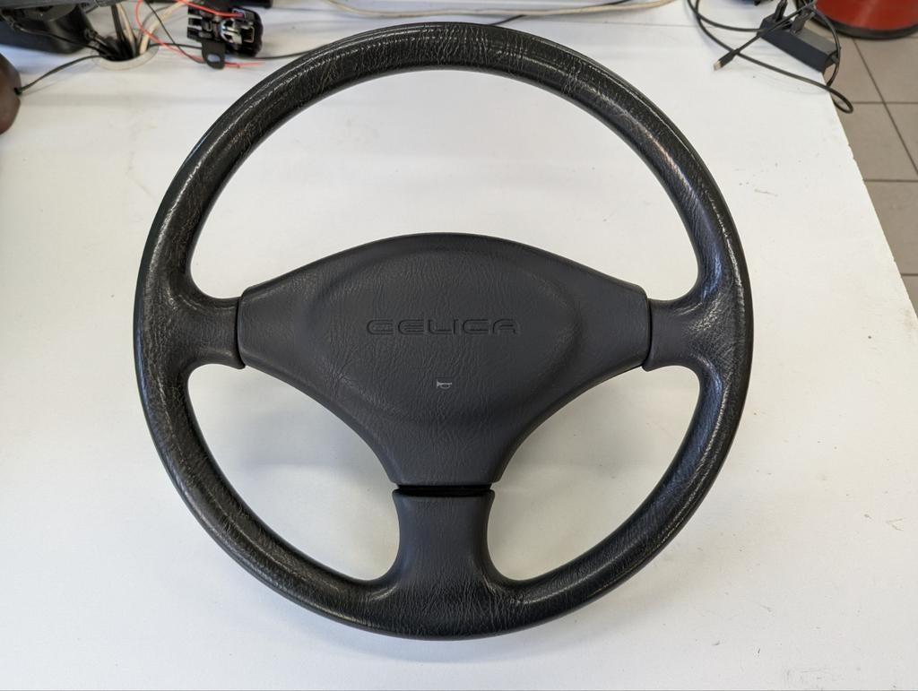 Volant de la Toyota Celica T18 1989-1993 en très bon état, Autos : Pièces & Accessoires, Enlèvement ou Envoi, Toyota, Toyota, Utilisé