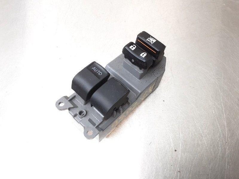 RAAMSCHAKELAAR Subaru Trezia (01-2011/-), Gebruikt, Subaru