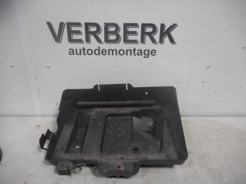 BAC A BATTERIE Opel Astra G (F07) (gm24449812), Utilisé, Opel