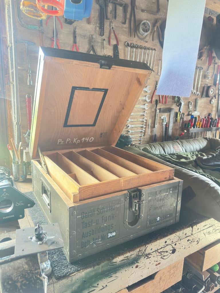 Vintage houten legerkist met vakverdeling, Ophalen, Gebruikt