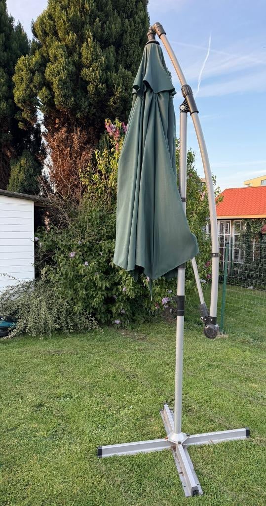 Zweefparasol, Ophalen, Zo goed als nieuw, 2 tot 3 meter, Zweefparasol
