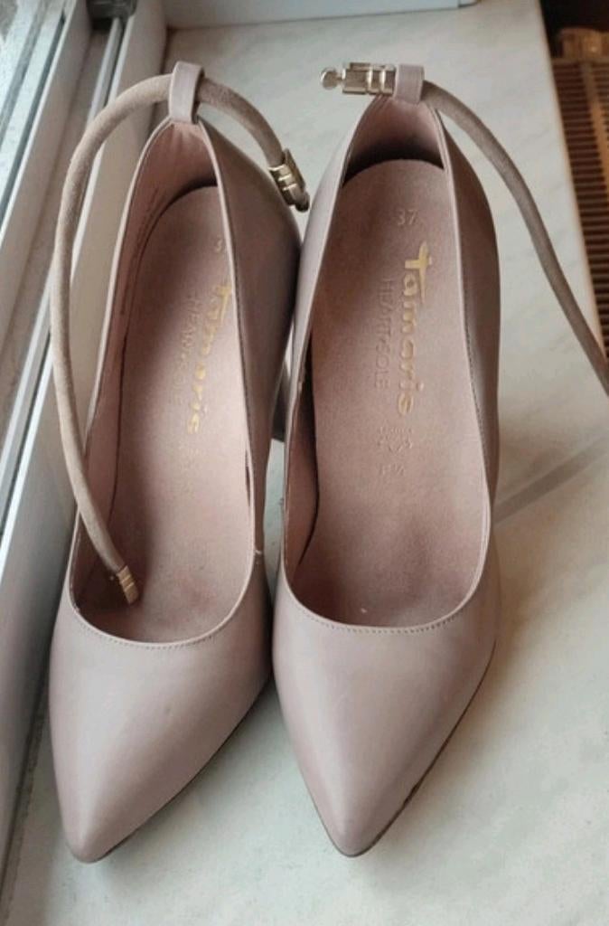 Tamaris pumps,leder, zeer goede staat., Pumps, Beige, Zo goed als nieuw, Ophalen