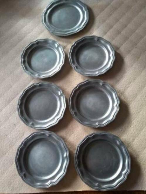 tinnen borden 90 % + onderleggers tin +asbak+kandelaar, Antiek en Kunst, Antiek | Tin, Ophalen of Verzenden