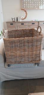 Grote houtmand op wielen met gratis mand voor aanmaakhout, Ophalen