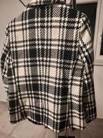 Veste blanche et noire taille 38/40, Vêtements | Femmes, Vestes | Hiver, New look, Enlèvement ou Envoi, Comme neuf, Taille 38/40 (M)
