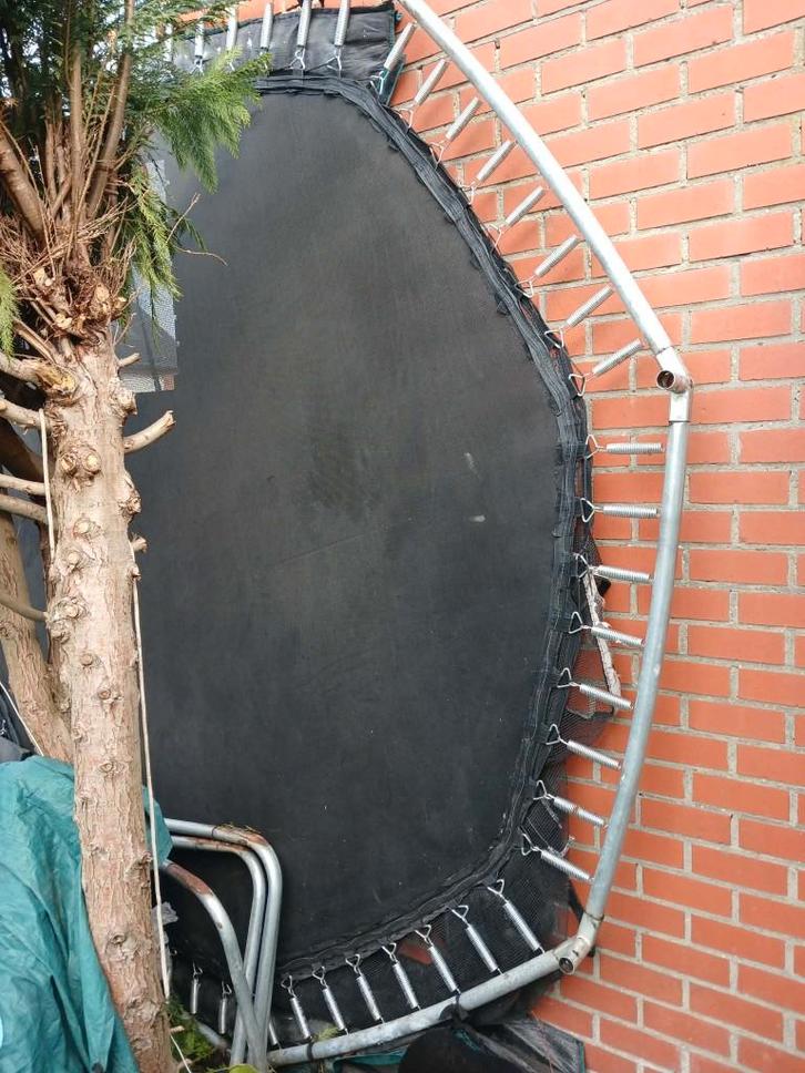 trampoline te koop (gedemonteerd) ongeveer 280 cm, Tuin en Terras, Overige Tuin en Terras, Gebruikt, Ophalen