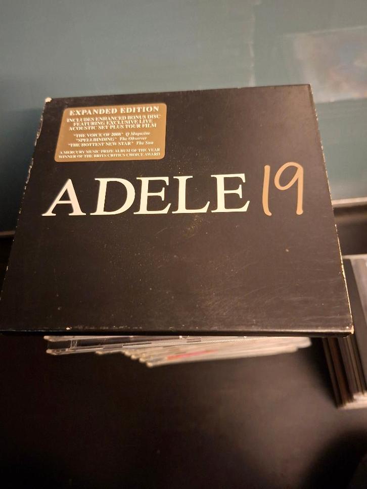 cd - adele - 19 - expanded edition - 2cd, Cd's en Dvd's, Cd's | Pop, Zo goed als nieuw, 2000 tot heden, Ophalen of Verzenden