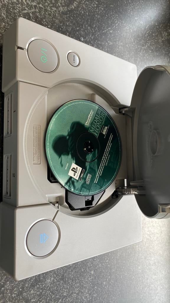 Playstation 1 werkend getest met nodige kabels, Games en Spelcomputers, Spelcomputers | Sony PlayStation 1, Ophalen, Gebruikt