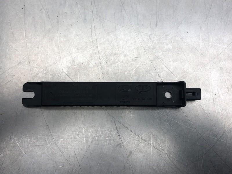 ANTENNE D'ACCÈS SANS CLÉ Sportage (NQ5) (|95460CN100|), Kia, Info@kia.de, Utilisé, Theodor-Heuss-Allee 11
60486  Frankfurt am Main, DE