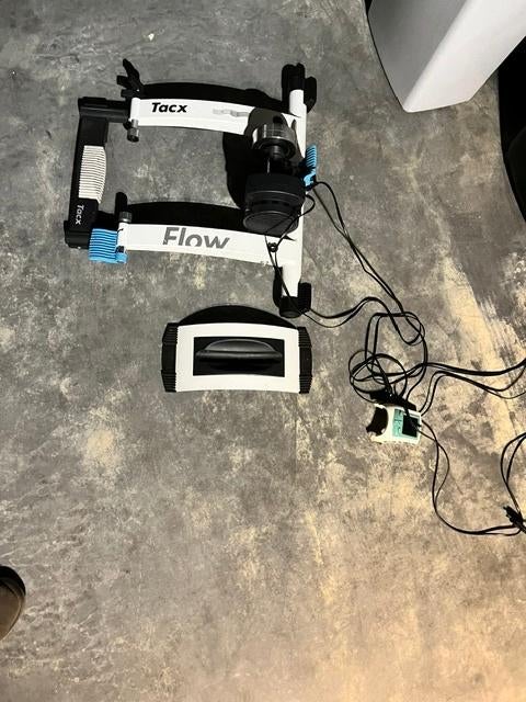 Tacx Flow (home trainer), Sports & Fitness, Cyclisme, Enlèvement, Utilisé, Autres types