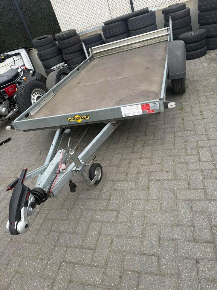 Humbaur autoambulance autotransporter 2012 1500kg, Autos : Divers, Remorques, Comme neuf, Enlèvement