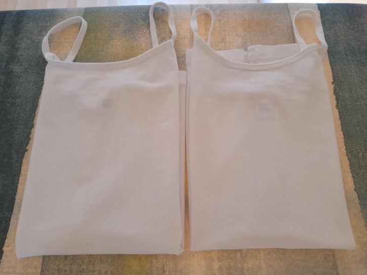 Tops HEMA 158-164 — lot de 2 chemises blanches, Enfants & Bébés, Vêtements enfant | Taille 158, Neuf, Garçon ou Fille, Vêtements de nuit ou Sous-vêtements