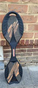 Skateboard razor 2 roues marque rusher challenge a saisir ↙️, Enlèvement, Comme neuf, Skateboard