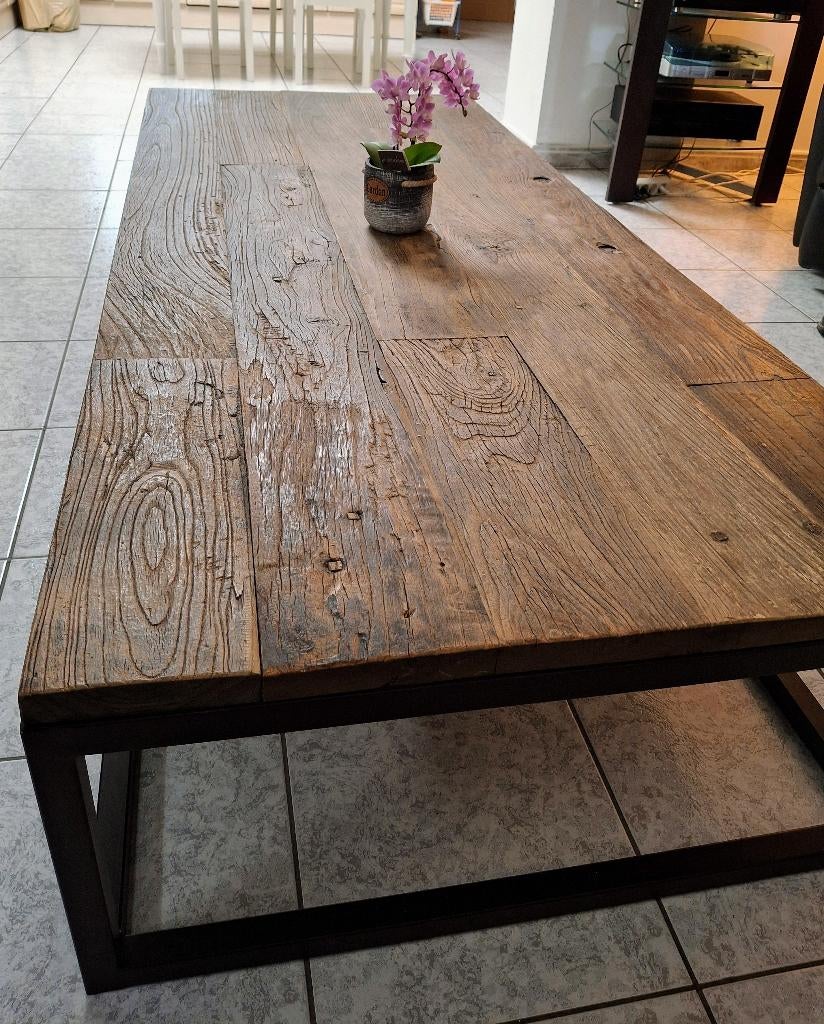 Lange salontafel in industriële stijl, Huis en Inrichting, Tafels | Salontafels, Gebruikt, Minder dan 50 cm, 50 tot 100 cm, 150 tot 200 cm