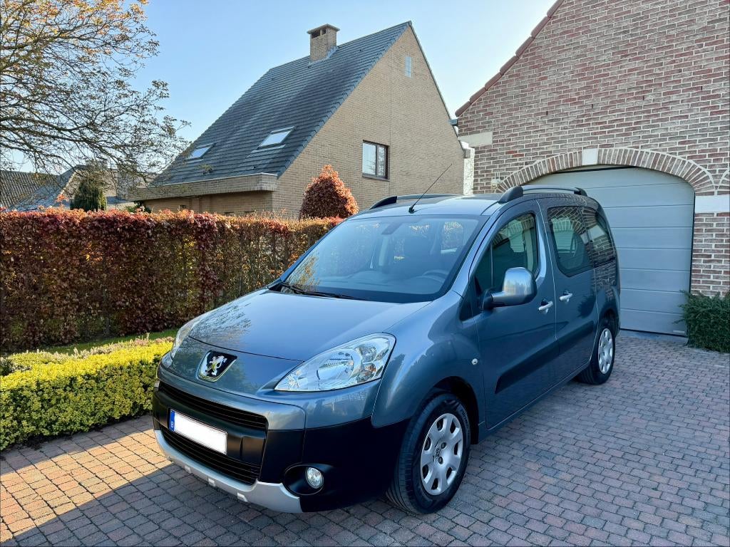 Peugeot Partner 1.6HDi Tepee 48.591km 1e eig, Auto's, Voorwielaandrijving, Euro 5, 139 g/km, Zwart