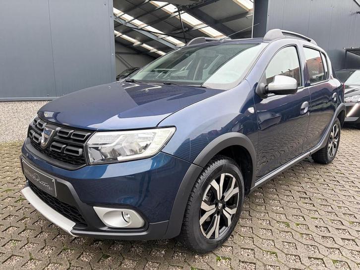 Dacia Sandero stepway - Benzine - Slechts 50000 km !, Auto's, Dacia, Bedrijf, Te koop, Sandero Stepway, Airconditioning, Bluetooth